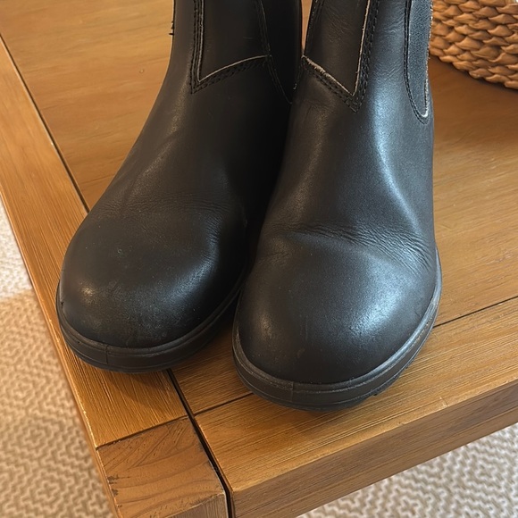 Blundstone Women’s Black Chelsea Boots - Picture 5 of 6